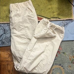 Wilo cream Elastic Waist Pants size: M